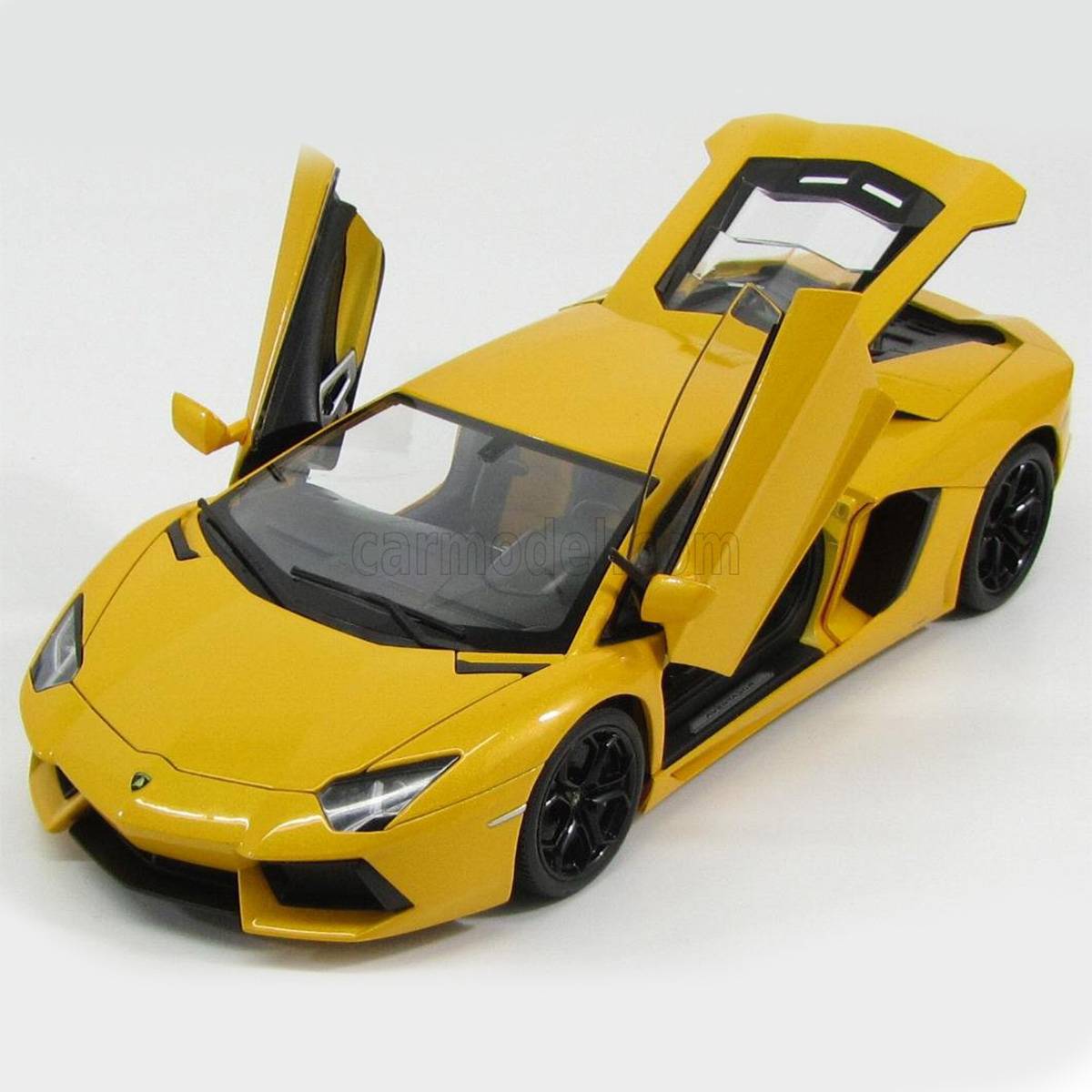 Welly 1:18 Lamborghini Aventador LP700-4 2011 Model Araba