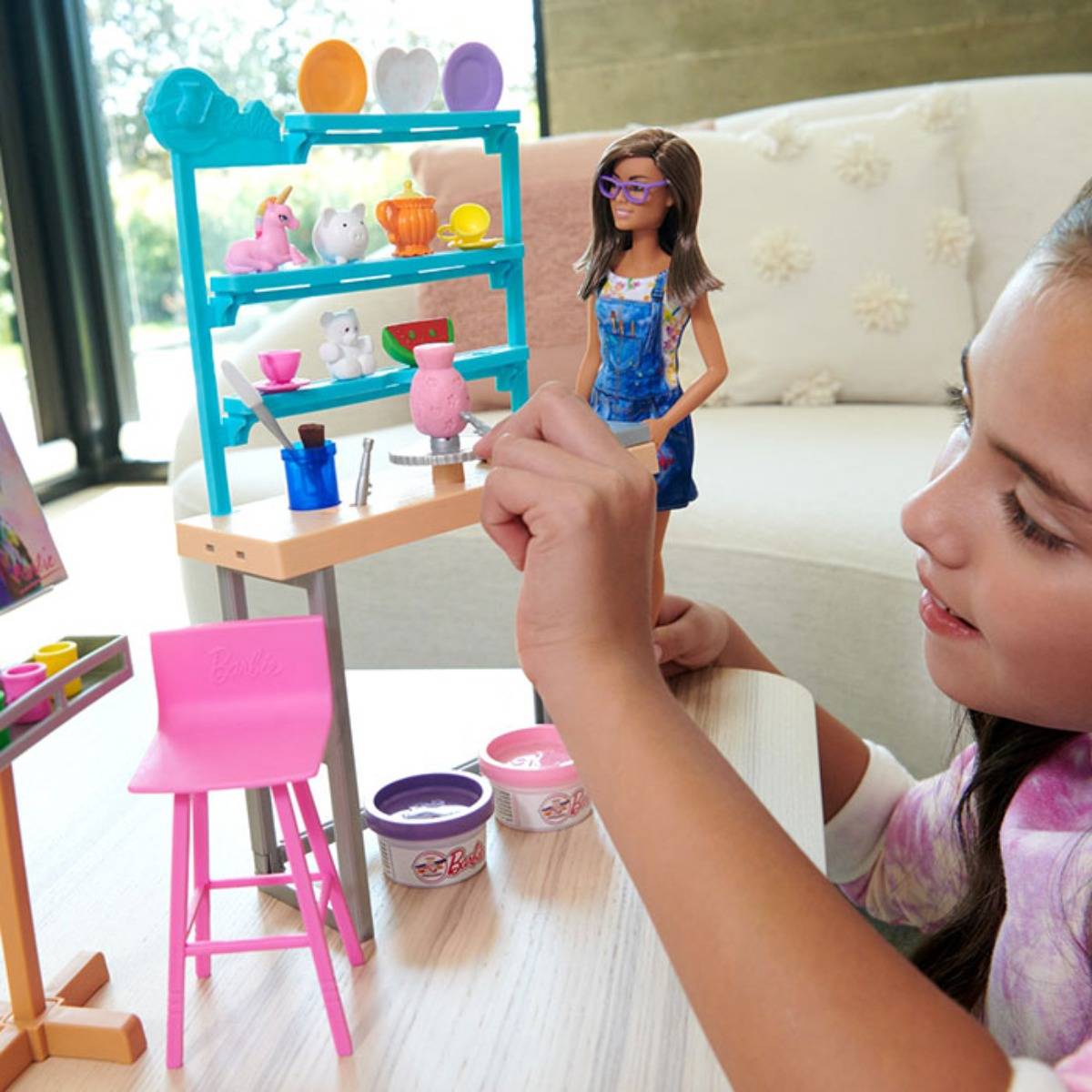 Barbie'nin Sanat Atölyesi Oyun Seti