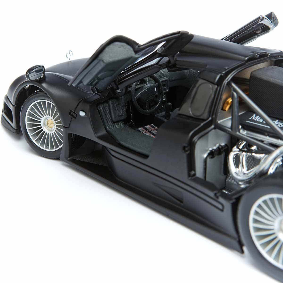 Maisto 1:18 Mercedes-Benz CLK GTR Special Edition