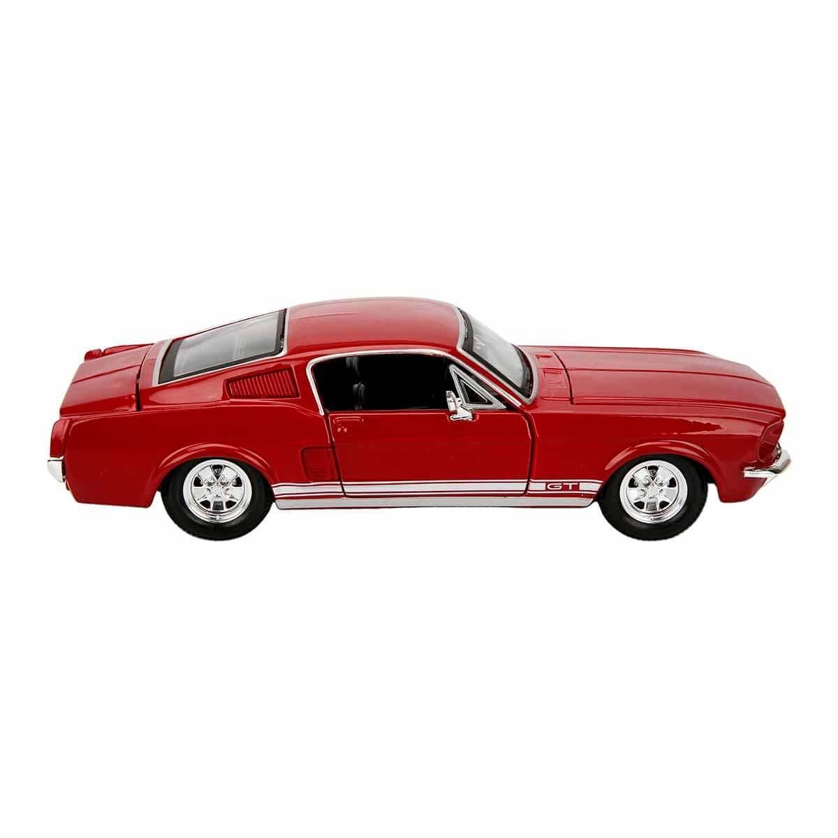 Maisto 1:24 1967 Ford Mustang GT Model Araba
