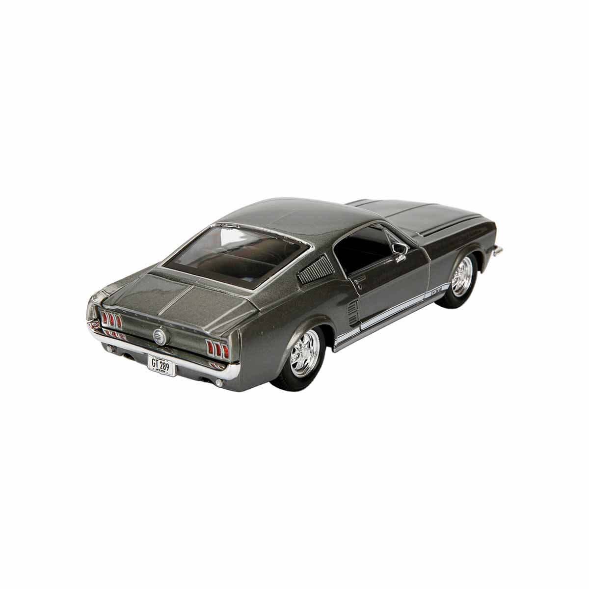 Maisto 1:24 1967 Ford Mustang GT Model Araba