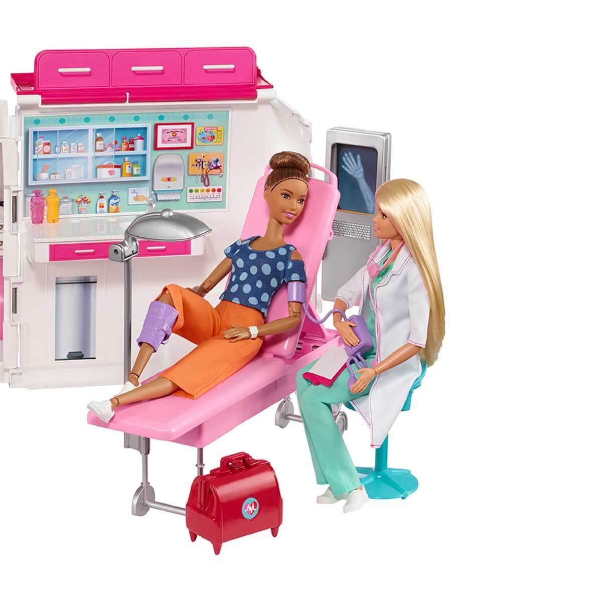 Barbie'nin Ambulansı