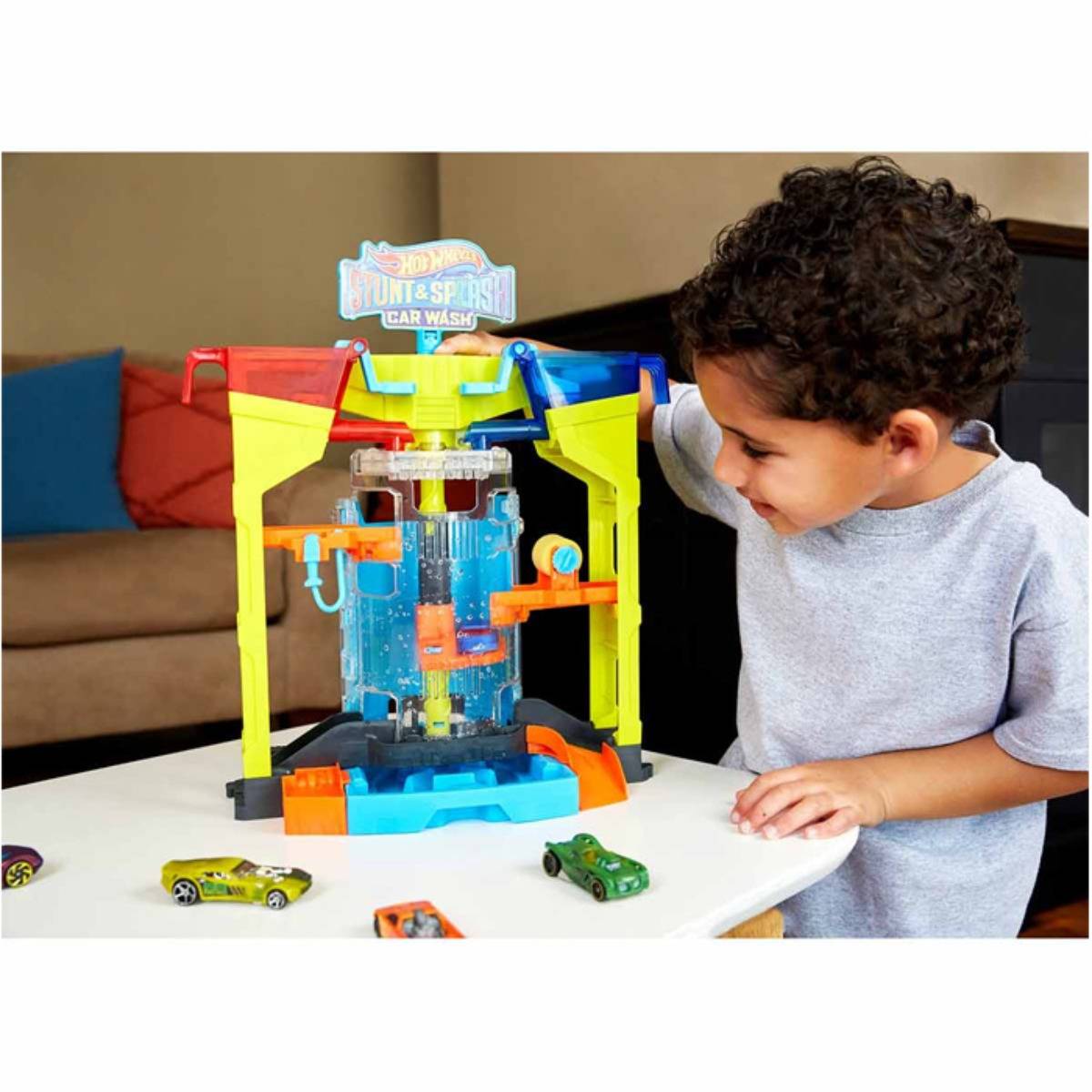 Hot Wheels Oto Yıkama Renk Değiştirme Oyun Seti