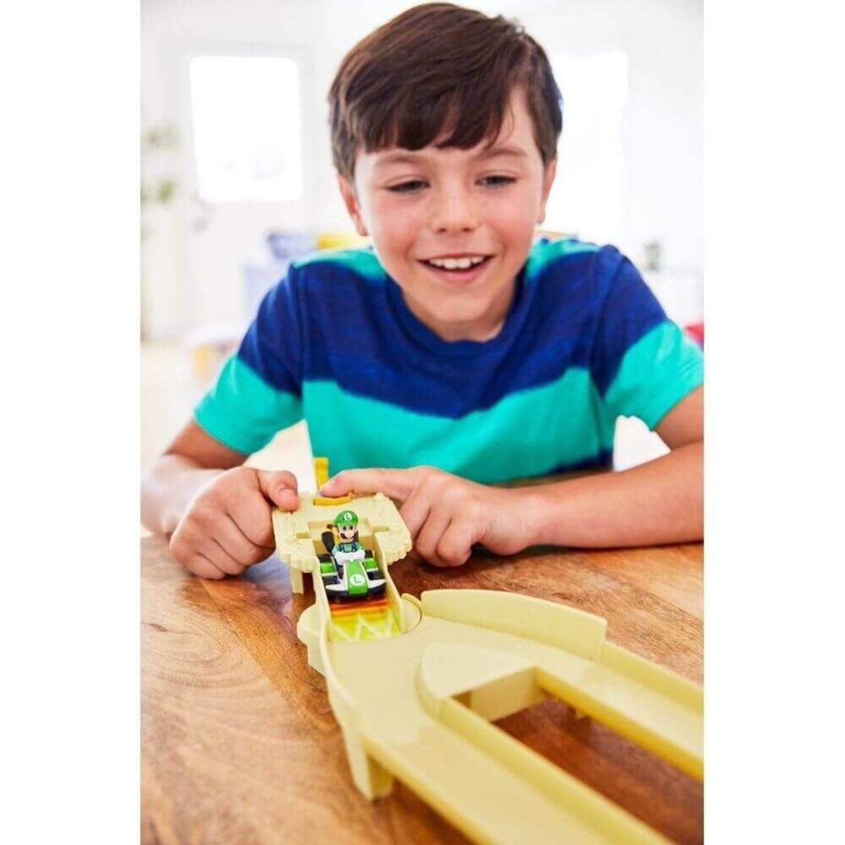 Hot Wheels Mario Kart Çılgın Yaratıklar Oyun Seti Thwomp Ruins