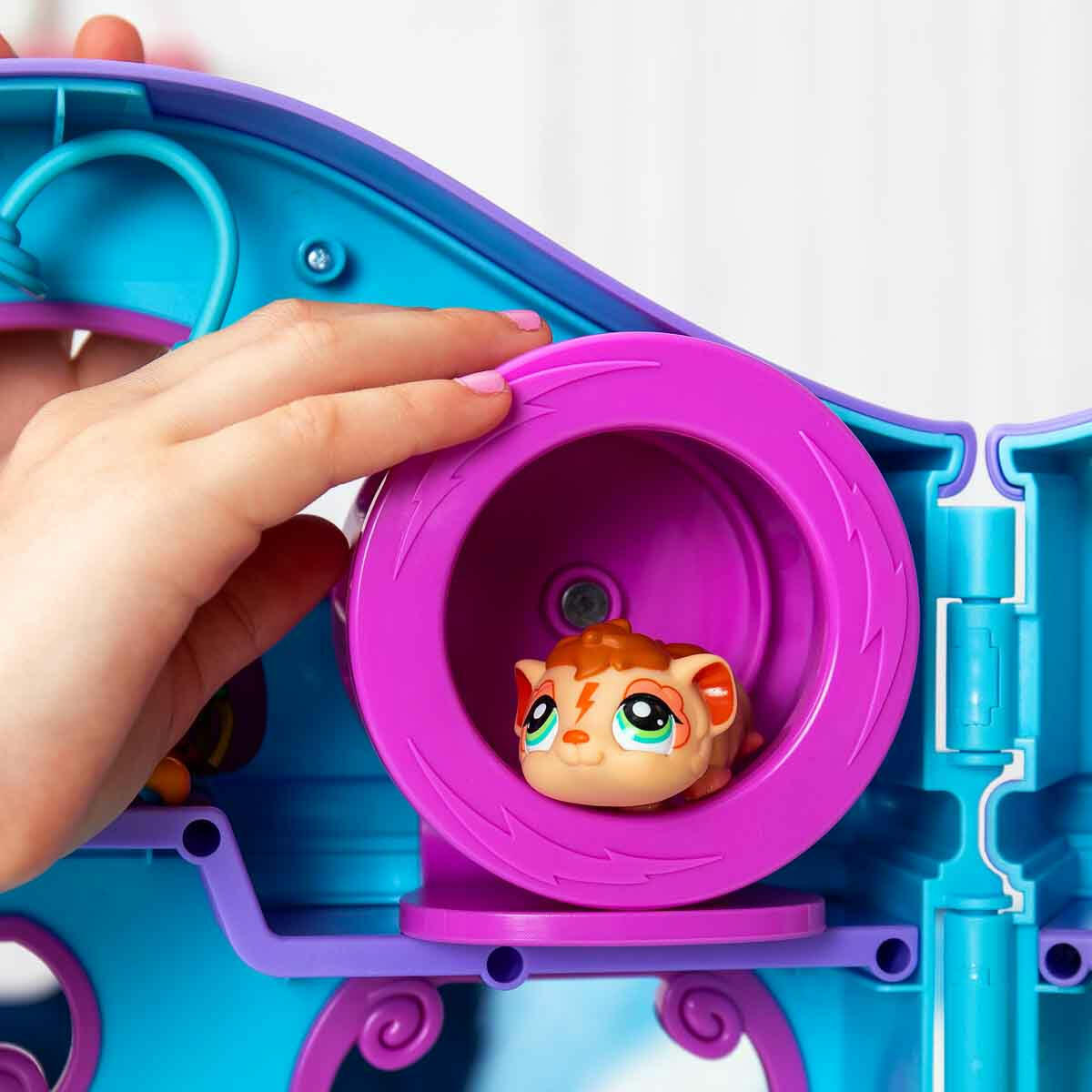 Littlest Pet Shop Minişler Oyun Seti – 2 Figür ve 20 Aksesuarlı Eğlence