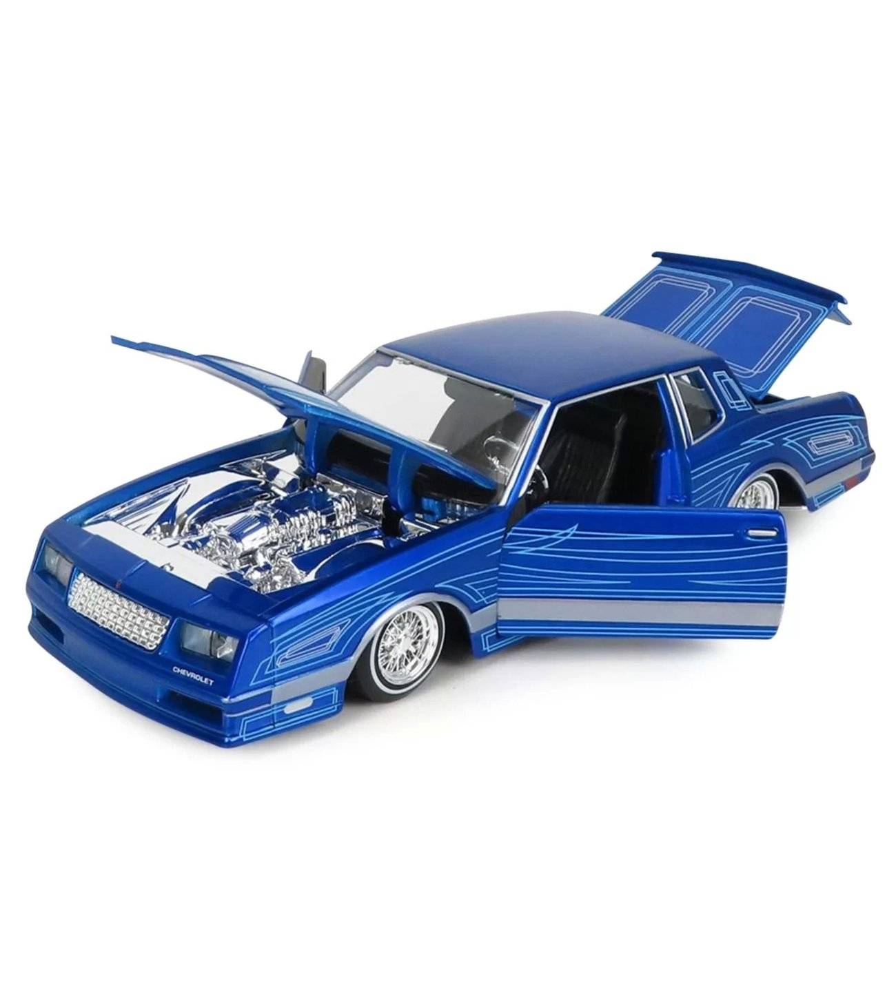 Maisto 1:24 1986 Chevrolet Monte Carlo SS Model Araba