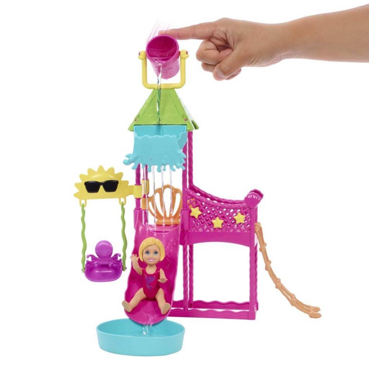 Barbie Skipper'in Su Parkı Eğlencesi