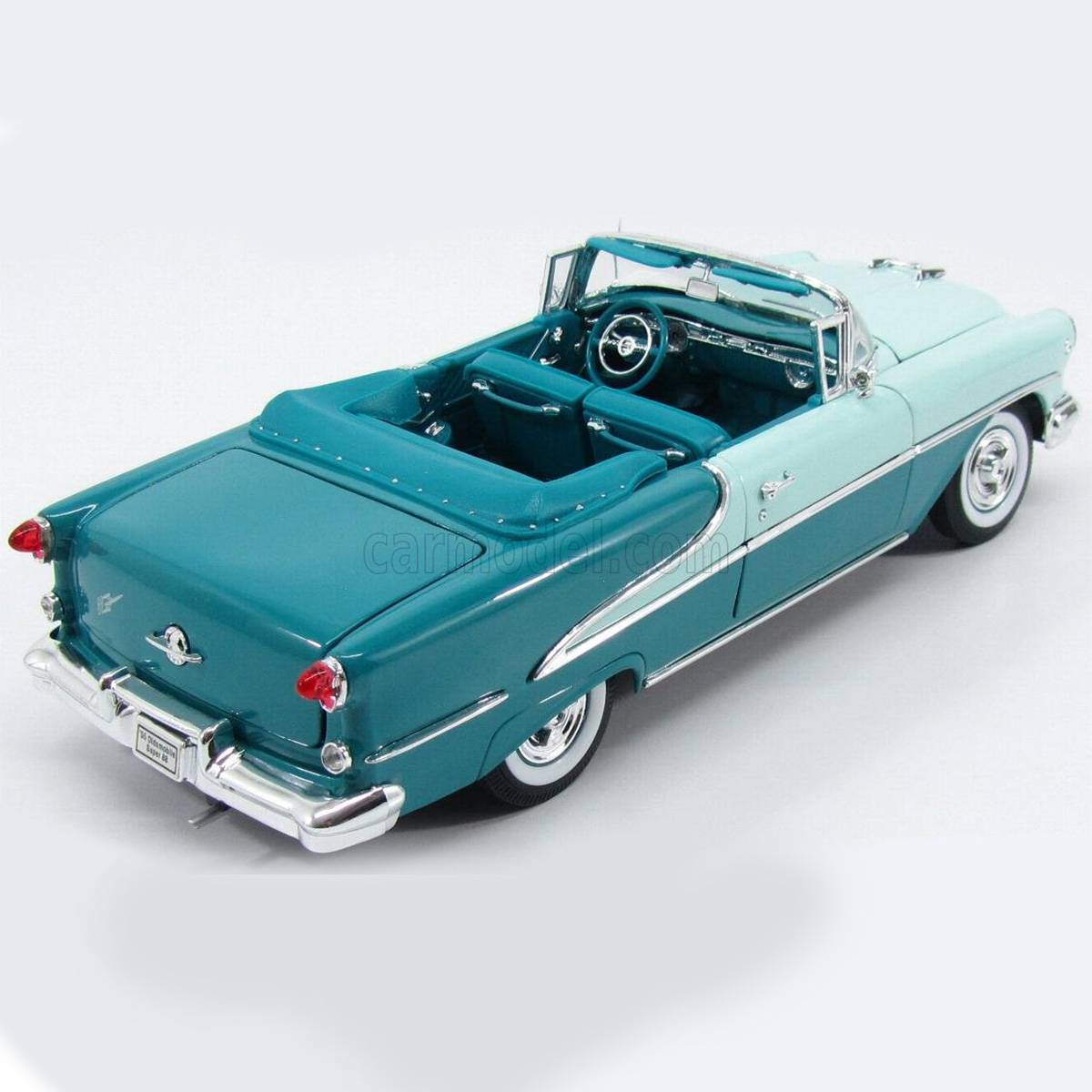 Welly 1:18 Oldsmobile Super 88 Cabriolet 1955 Model Araba