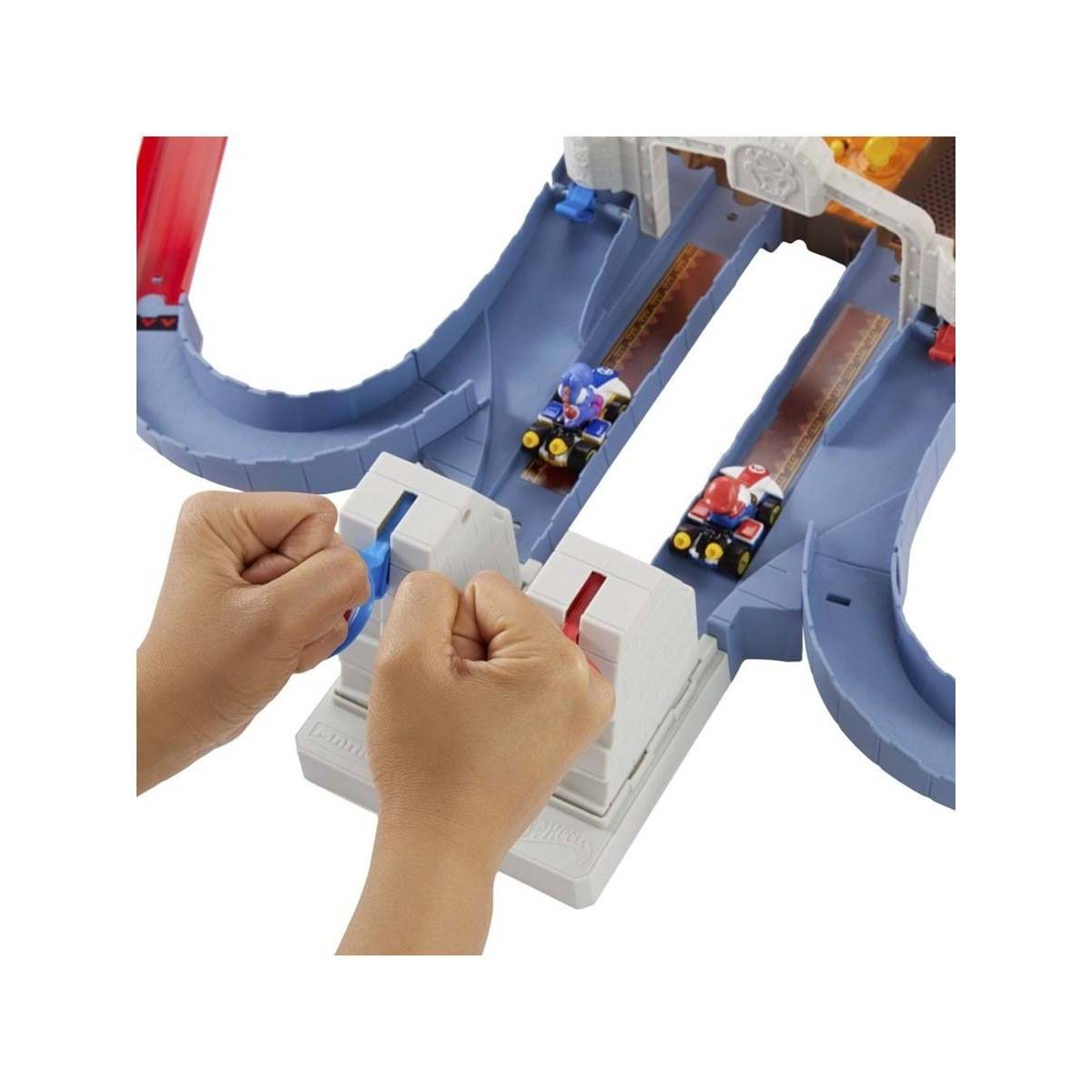 Hot Wheels Mario Kart Bowser'ın Kalesinde Kaos