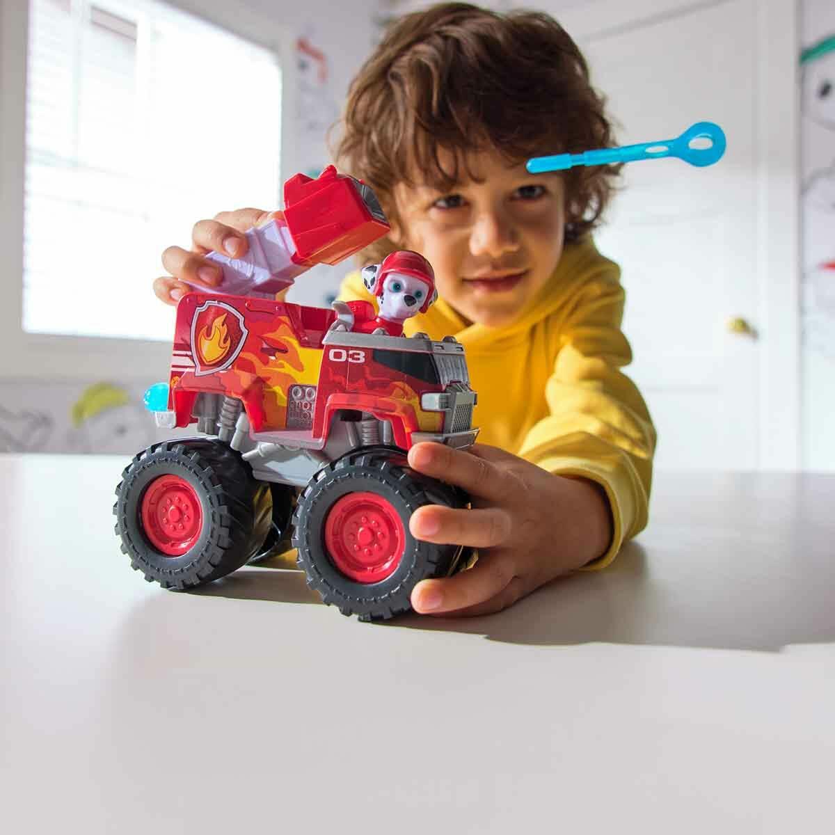 PAW Patrol Rescue Wheels Marshall Figürü Ve İtfaiye Kamyonu | Fırlatıcılı Kurtarma Aracı | Orijinal Lisanslı Aksiyon Oyuncağı