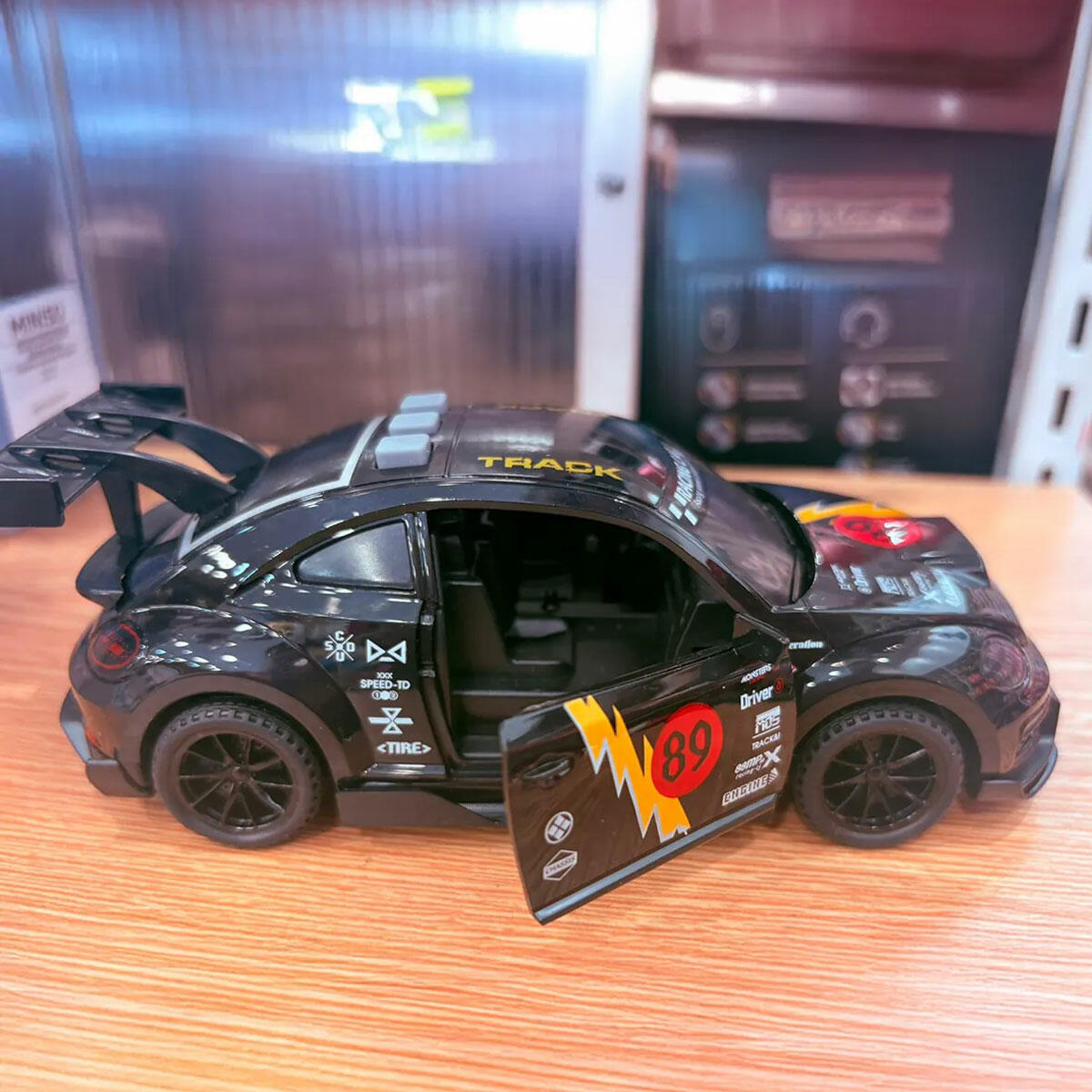 Pilli Işıklı Sesli Sürtmeli Beetle Oyuncak Araba | Kapıları Açılan Vosvos | Klasik ve Eğlenceli Figür Araba