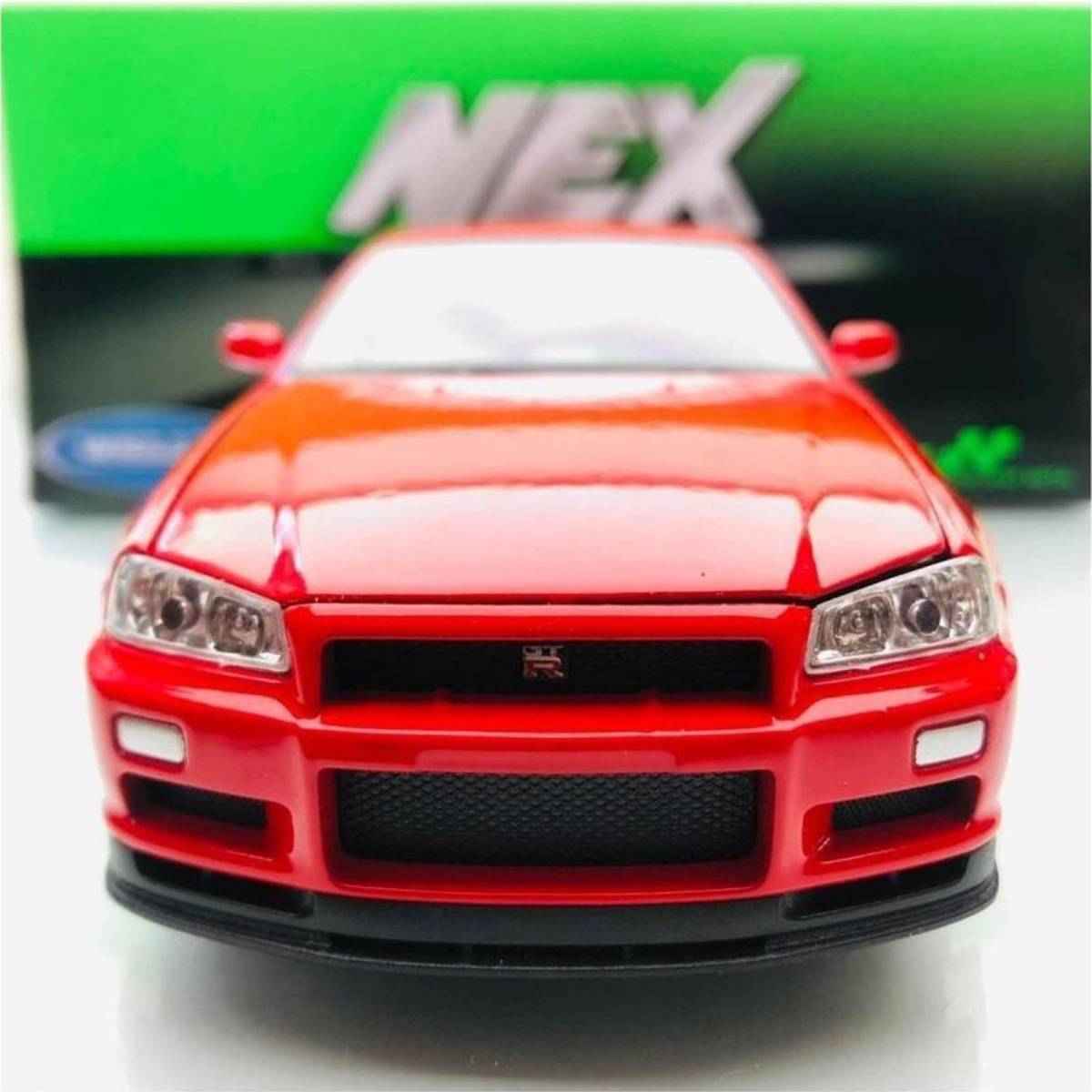 1:24 Nissan Skyline GT-R (R34) Model Araba