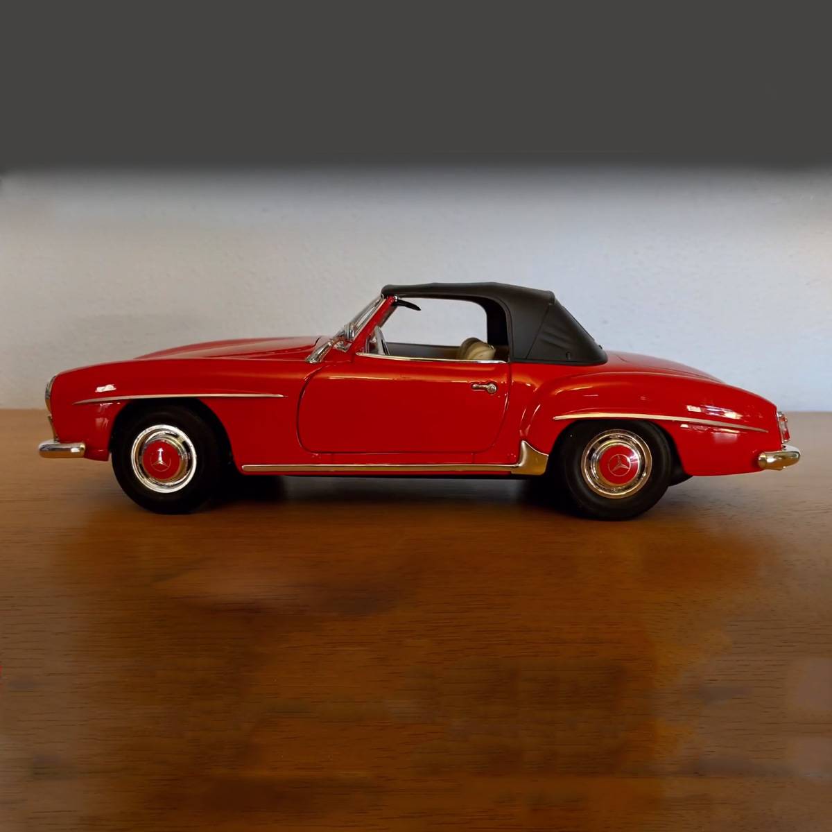 Welly 1:18 Mercedes-Benz 190SL 1955 Model Araba