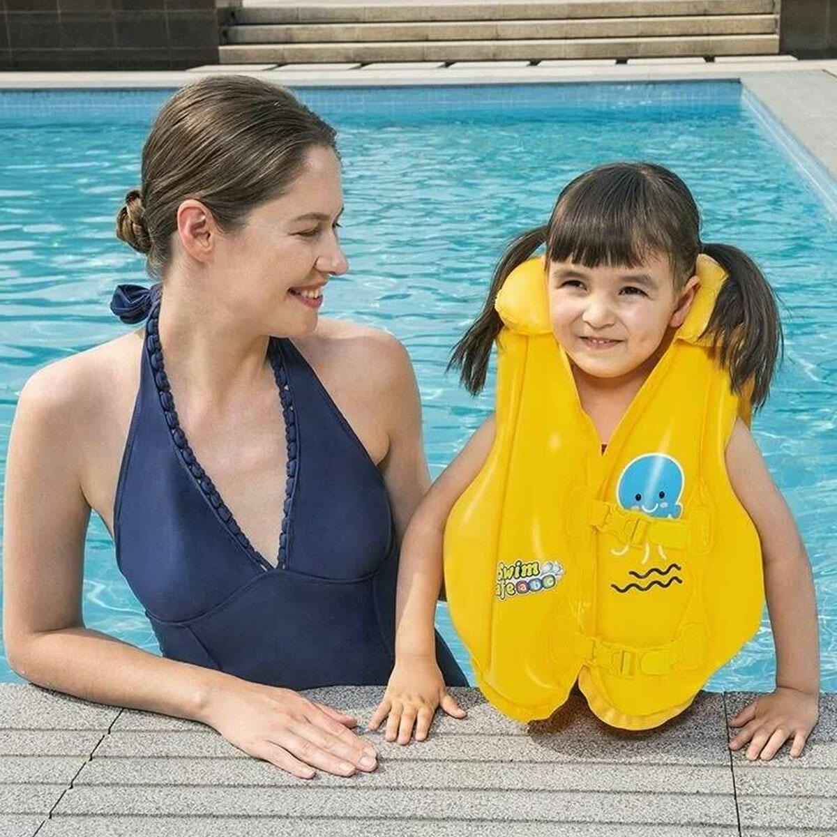 Swim Safe ABC™ WonderSplash™ Şişme Can Yeleği | 51x46 cm B-Model Yüzme Yardımcısı | 3 Hava Çemberli ve Çift Kemerli Güvenlik Yeleği